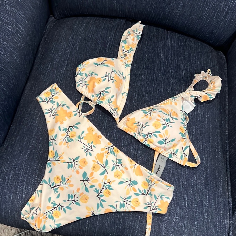 SHEIN bikini! Never worn